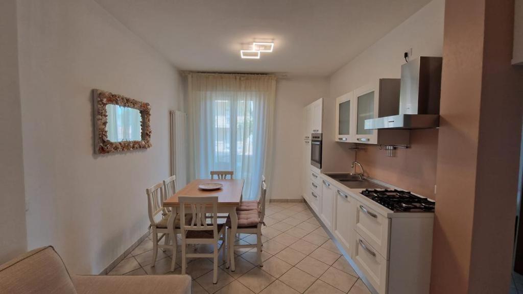 Residence Gabbiano Vista Mare San Mauro Mare Buitenkant foto