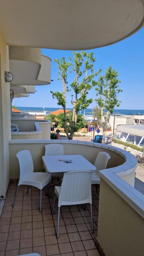 Residence Gabbiano Vista Mare San Mauro Mare Buitenkant foto